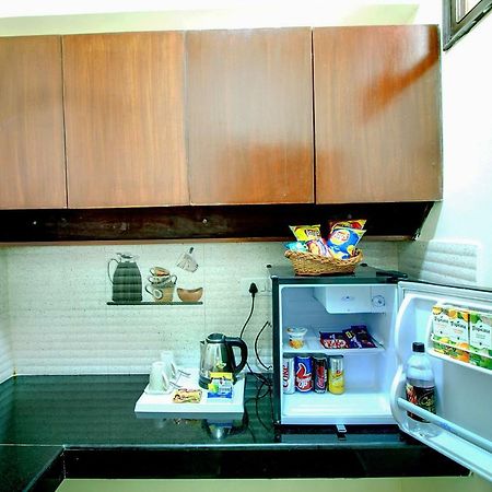 Staayz Premium Gurgaon Hotel Ngoại thất bức ảnh